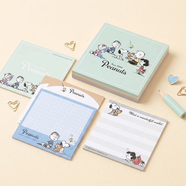 Peanuts Snoopy Square Memo Pad - Snoopy & Friends