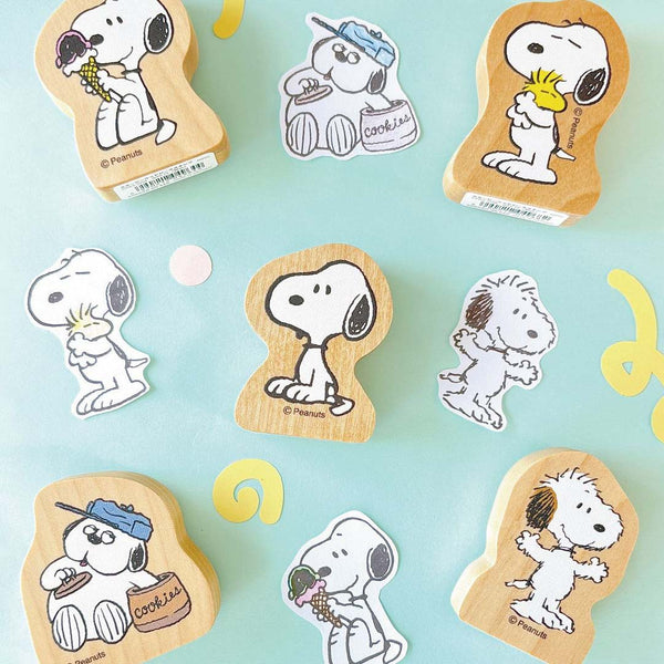 Peanuts Snoopy Wood Piece Stamps
