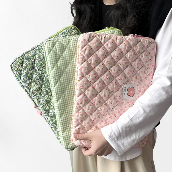 Floral Pattern Laptop Sleeve