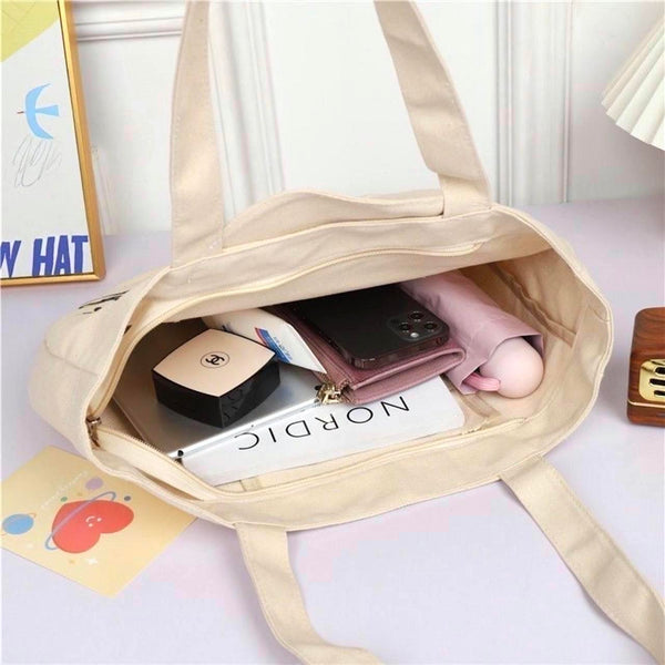 Peanuts Snoopy Canvas Daily Tote