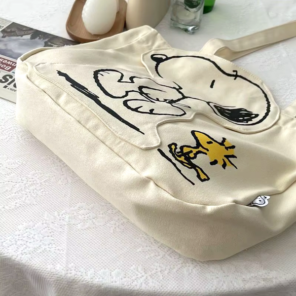 Peanuts Snoopy Canvas Daily Tote