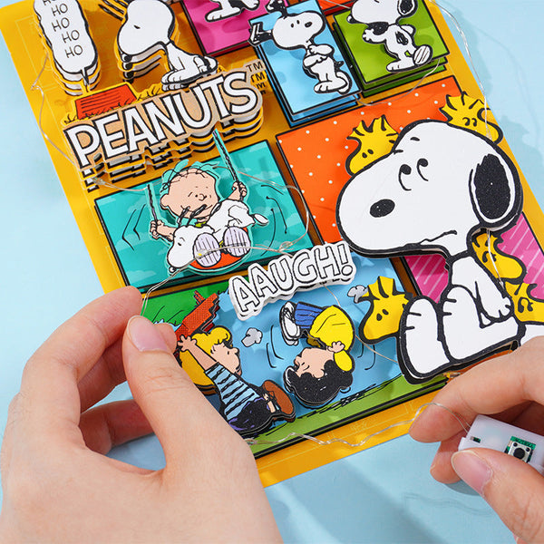 Peanuts Snoopy DIY Display