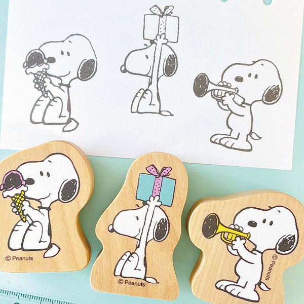 Peanuts Snoopy Wood Piece Stamps